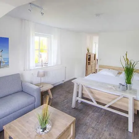 Haus Mit Familiaerer Atmosphaere_ Apartament