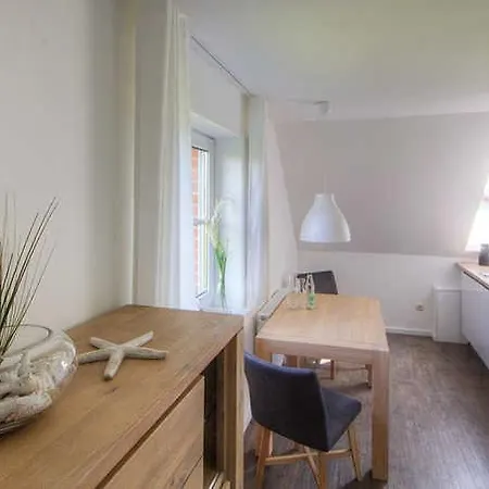 Haus Mit Familiaerer Atmosphaere_ Scharbeutz
