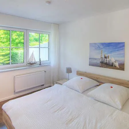 Haus Mit Familiaerer Atmosphaere_ * Scharbeutz